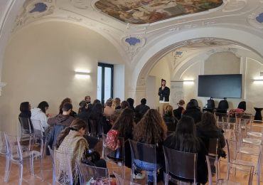 Il Laboratorio di Curatela DISPAC in visita alla mostra di Gelsomino D’Ambrosio: lezione d'autore con Massimo Bignardi